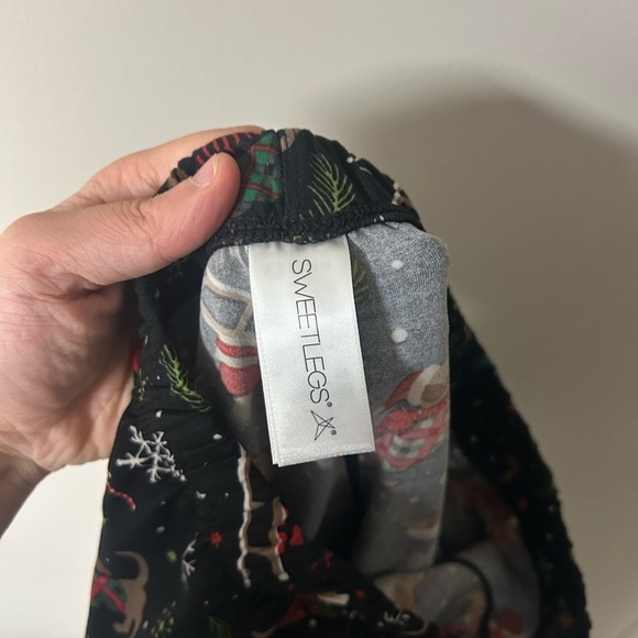 Sweetlegs Women’s Christmas Leggings - Picture 4 of 5
